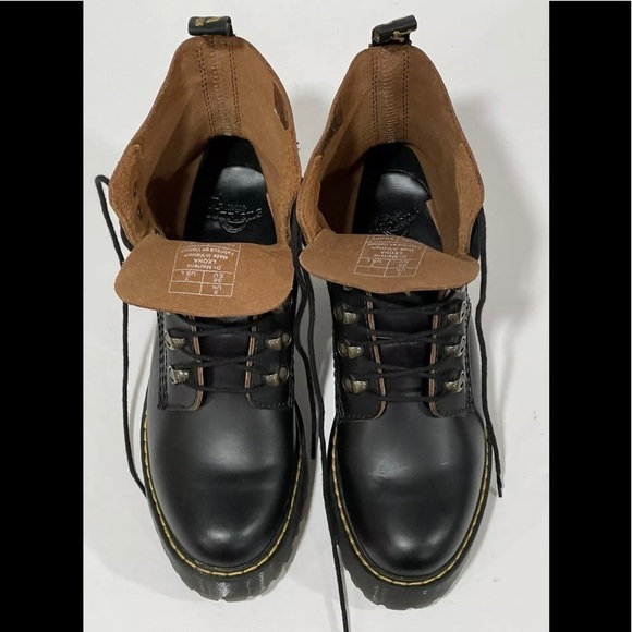 DR. MARTENS LEONA HEELED WOMEN'S BOOT BLACK SMOOTH SZ-7 .US/38 .EU (PRE-OWNED) - Picture 9 of 12